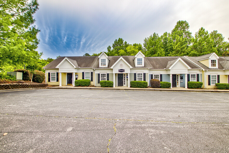 500 W Lanier Ave, Fayetteville, GA for sale - Building Photo - Image 2 of 26