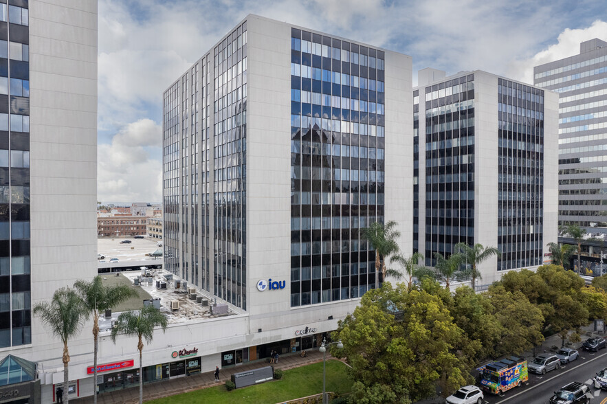 3450 Wilshire Blvd, Los Angeles, CA for lease - Building Photo - Image 1 of 5