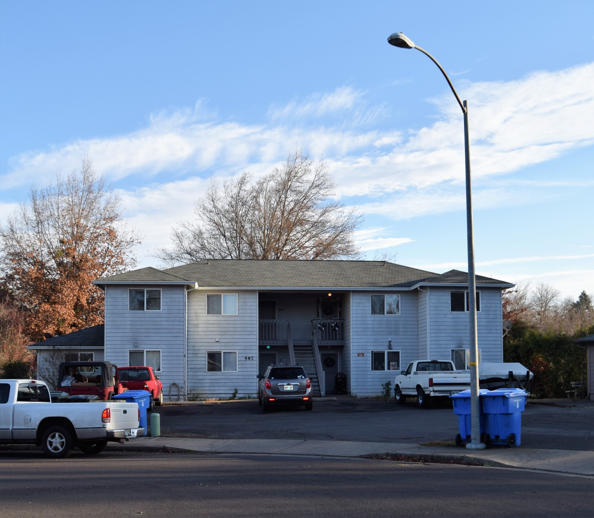 597 Van Wey Cir, Eagle Point, OR for sale Primary Photo- Image 1 of 1