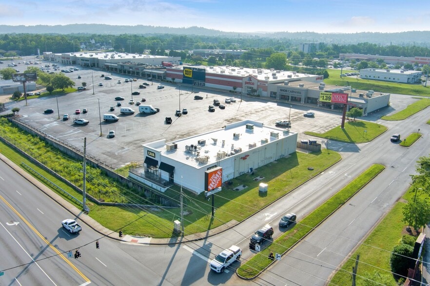 2288 Gunbarrel Rd, Chattanooga, TN for lease - Building Photo - Image 2 of 20