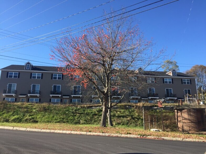 44 Portland Ave, Dover, NH 03820