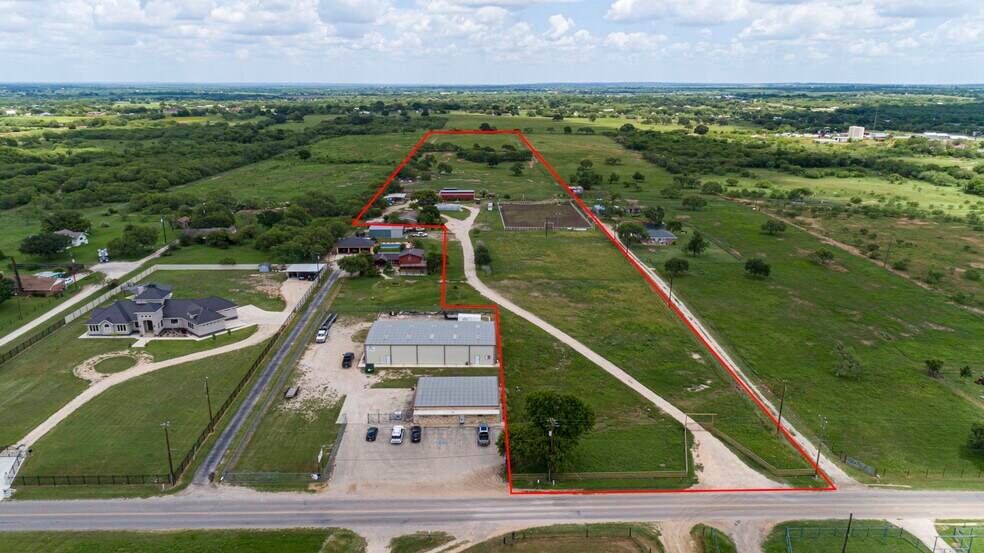 4754 Rakowitz Rd, Adkins, TX 78101