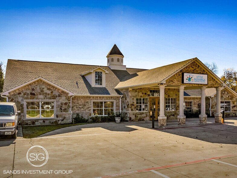 695 W Rusk St, Rockwall, TX for sale - Primary Photo - Image 1 of 1