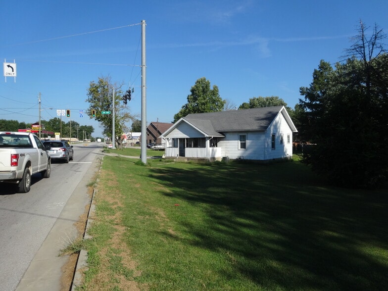 7310 State Road 46, Terre Haute, IN for sale - Building Photo - Image 3 of 4