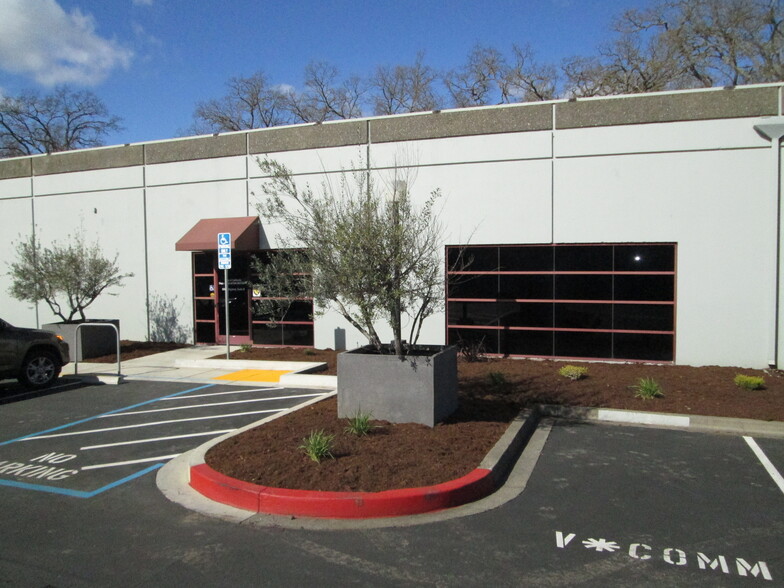 5355 Skylane Blvd, Santa Rosa, CA for lease - Building Photo - Image 3 of 9