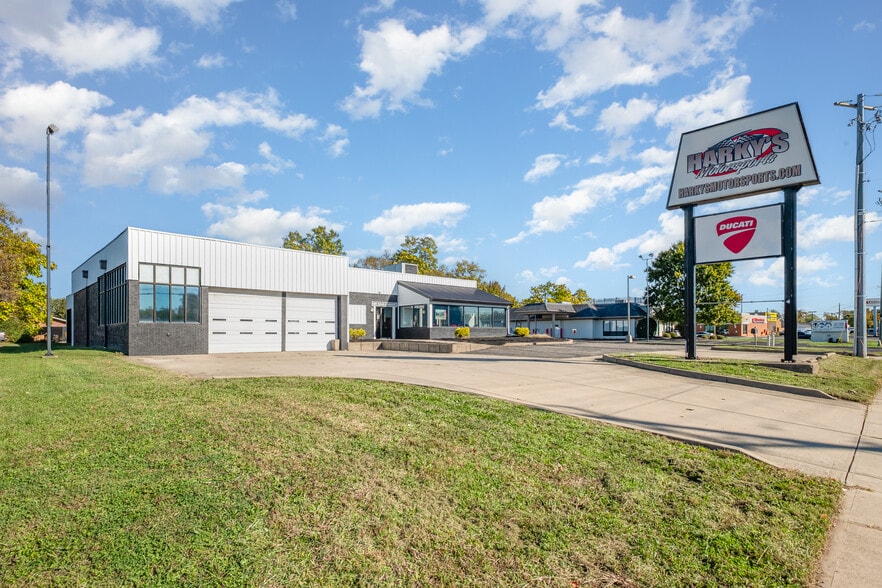 944 State Route 28, Milford, OH for sale - Building Photo - Image 2 of 30