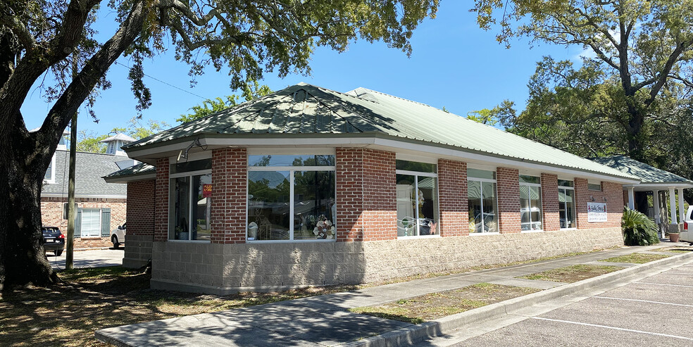 360 Courthouse Rd, Gulfport, MS for lease - Building Photo - Image 3 of 11