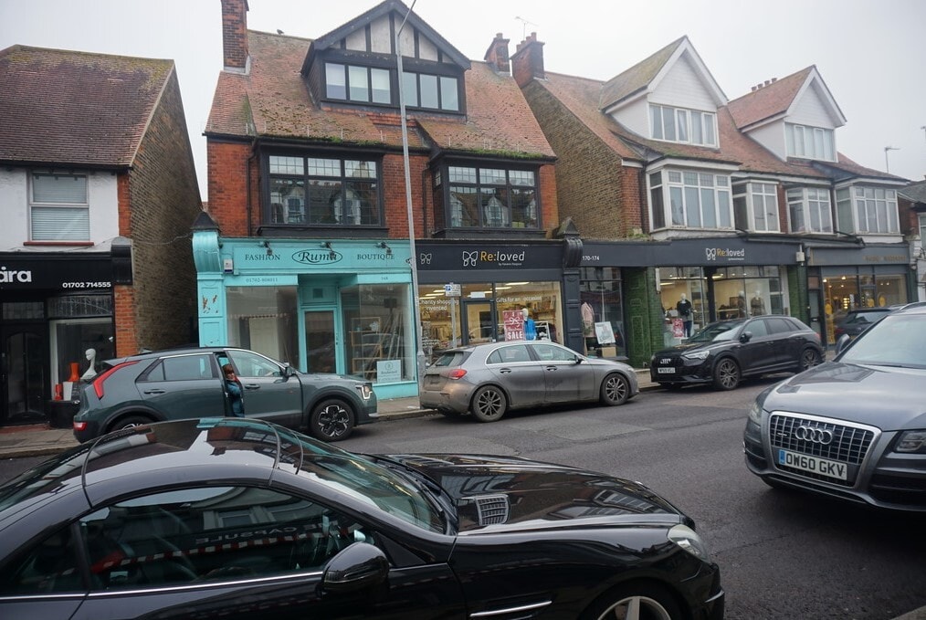 170-172 Leigh Rd, Leigh On Sea for sale Building Photo- Image 1 of 2