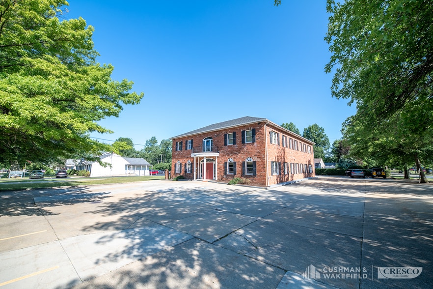 5555 Mayfield Rd, Cleveland, OH for sale - Building Photo - Image 3 of 19