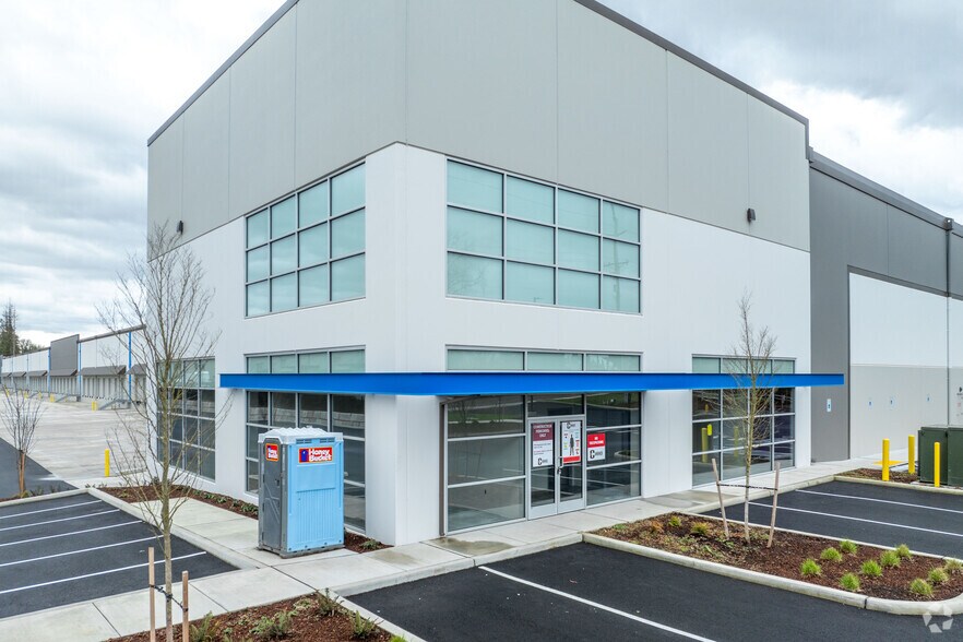 9213 NE 72nd Ave, Vancouver, WA for sale - Building Photo - Image 2 of 18