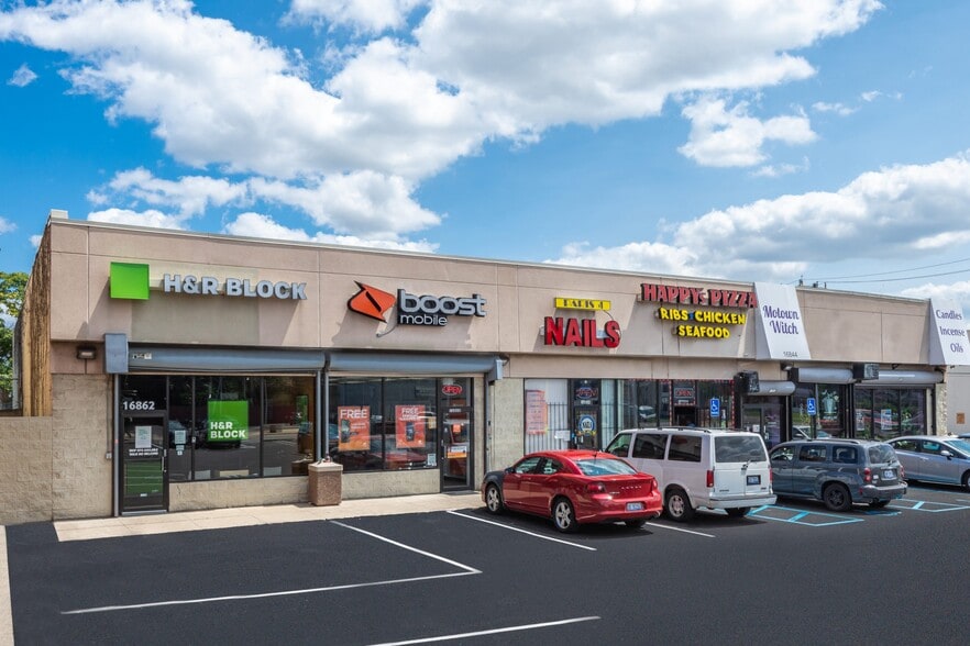 16800-16830 Schaefer Hwy, Detroit, MI for lease - Building Photo - Image 3 of 7