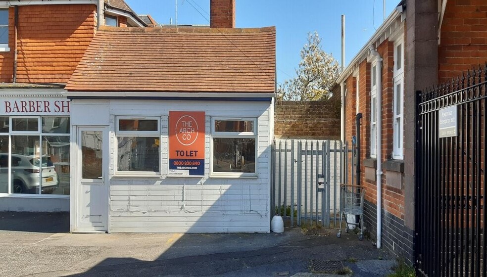 3 Station Approach, Bognor Regis for lease - Primary Photo - Image 1 of 4