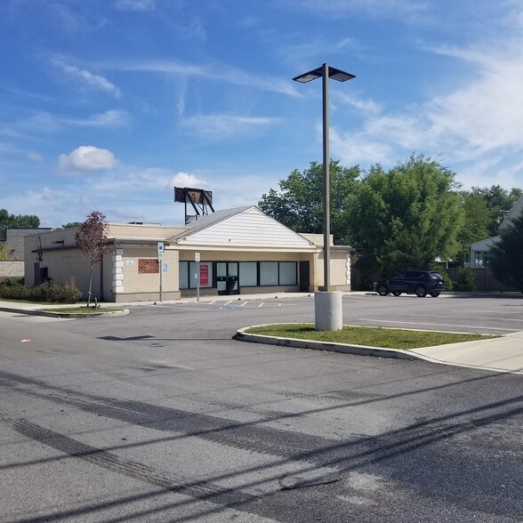 2324 Sparrows Point Rd, Sparrows Point, MD for lease - Building Photo - Image 1 of 3