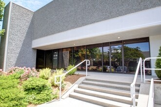 120 Interstate N Pky E SE, Atlanta, GA for lease Interior Photo- Image 1 of 10