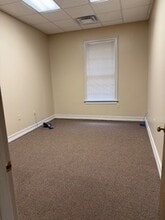110 Habersham Dr, Fayetteville, GA for lease Interior Photo- Image 1 of 1