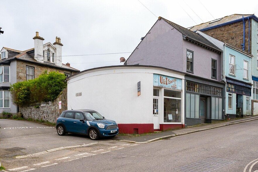 6 Albert Buildings, Penzance for sale - Primary Photo - Image 1 of 7