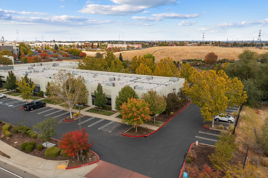 920 Reserve Dr, Roseville, CA for lease - Building Photo - Image 2 of 9