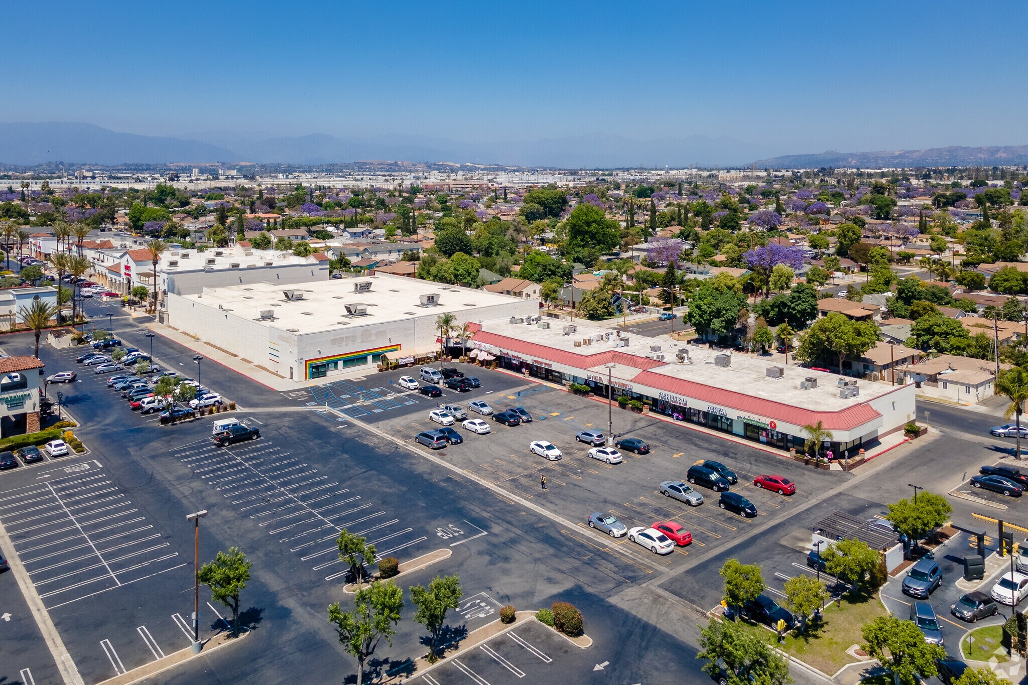 71107126 Eastern Ave, Bell Gardens, CA 90201 Los Jardines