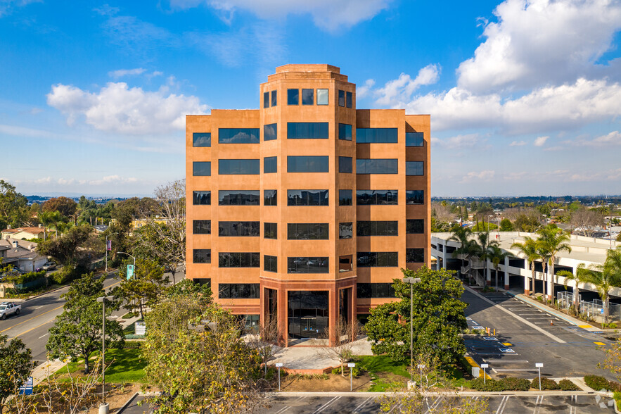 4300 Long Beach Blvd, Long Beach, CA for lease - Building Photo - Image 2 of 7