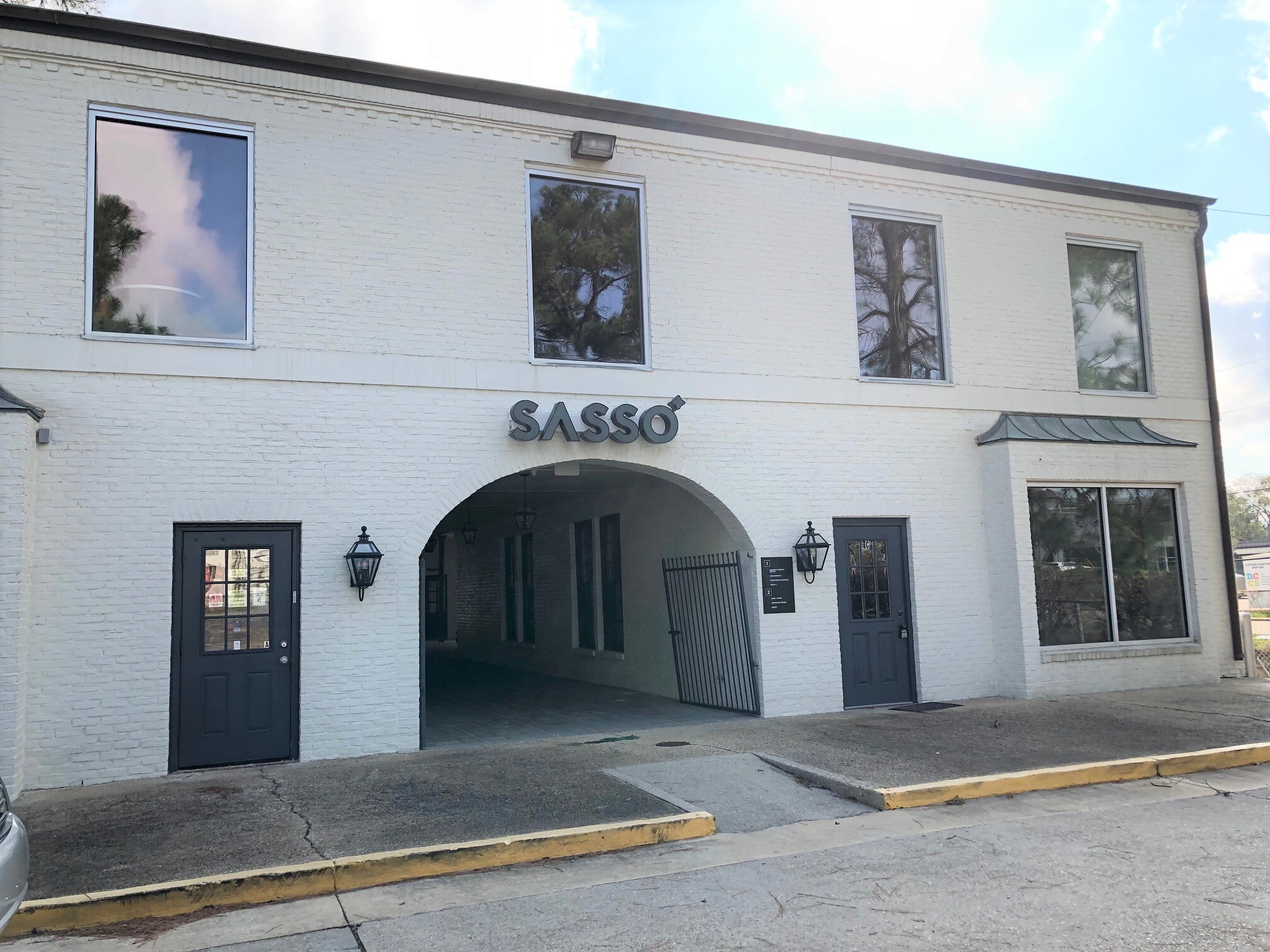 1669 Lobdell Ave, Baton Rouge, LA for lease Building Photo- Image 1 of 17