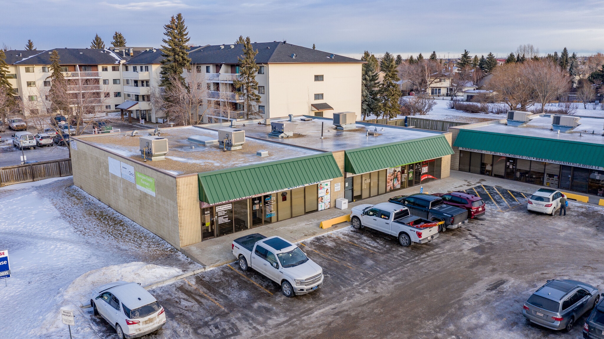 1903 105 St NW, Edmonton, AB for lease Primary Photo- Image 1 of 4