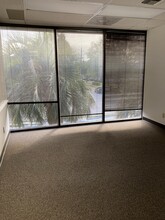 6720 Sands Point Dr, Houston, TX for lease Building Photo- Image 2 of 3