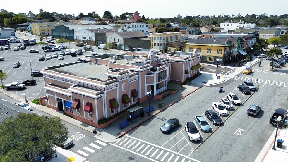 525 Lighthouse Ave, Pacific Grove, CA for sale - Building Photo - Image 2 of 12