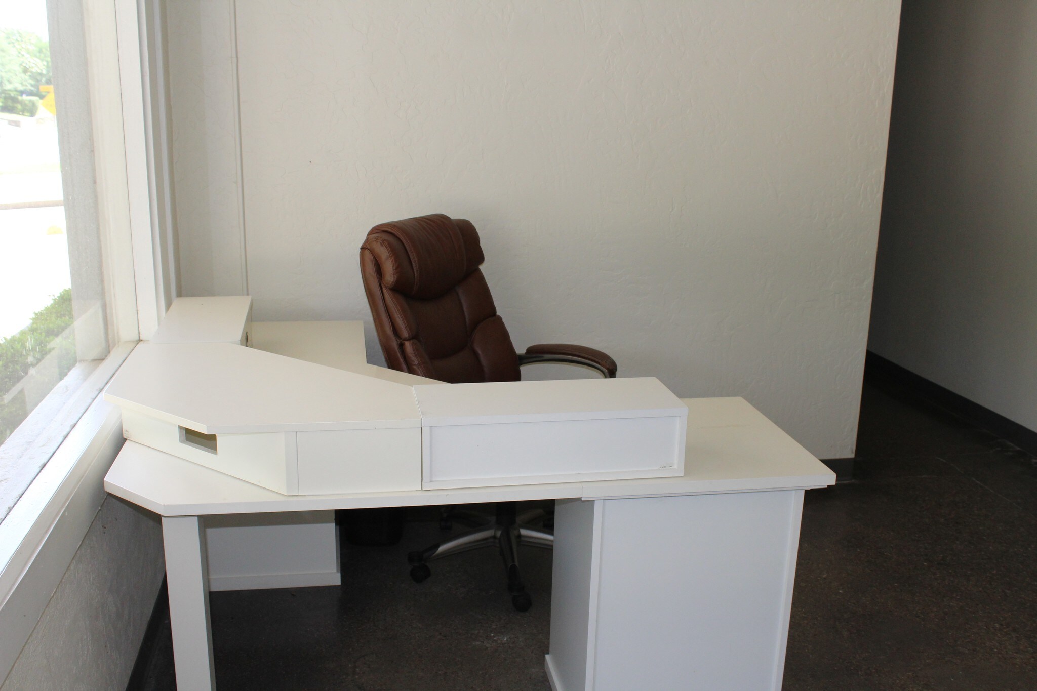 2216 Forest Park Blvd, Fort Worth, TX for lease Building Photo- Image 1 of 7