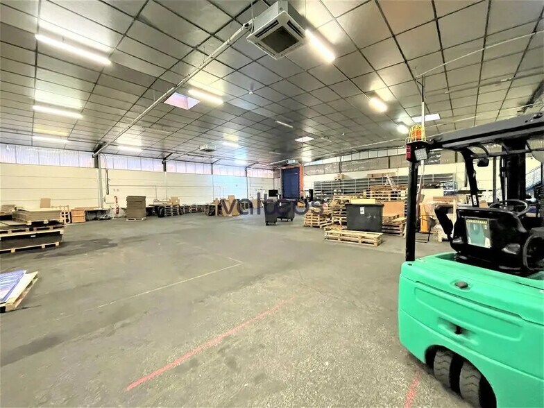 Office in Muret for lease - Interior Photo - Image 3 of 9