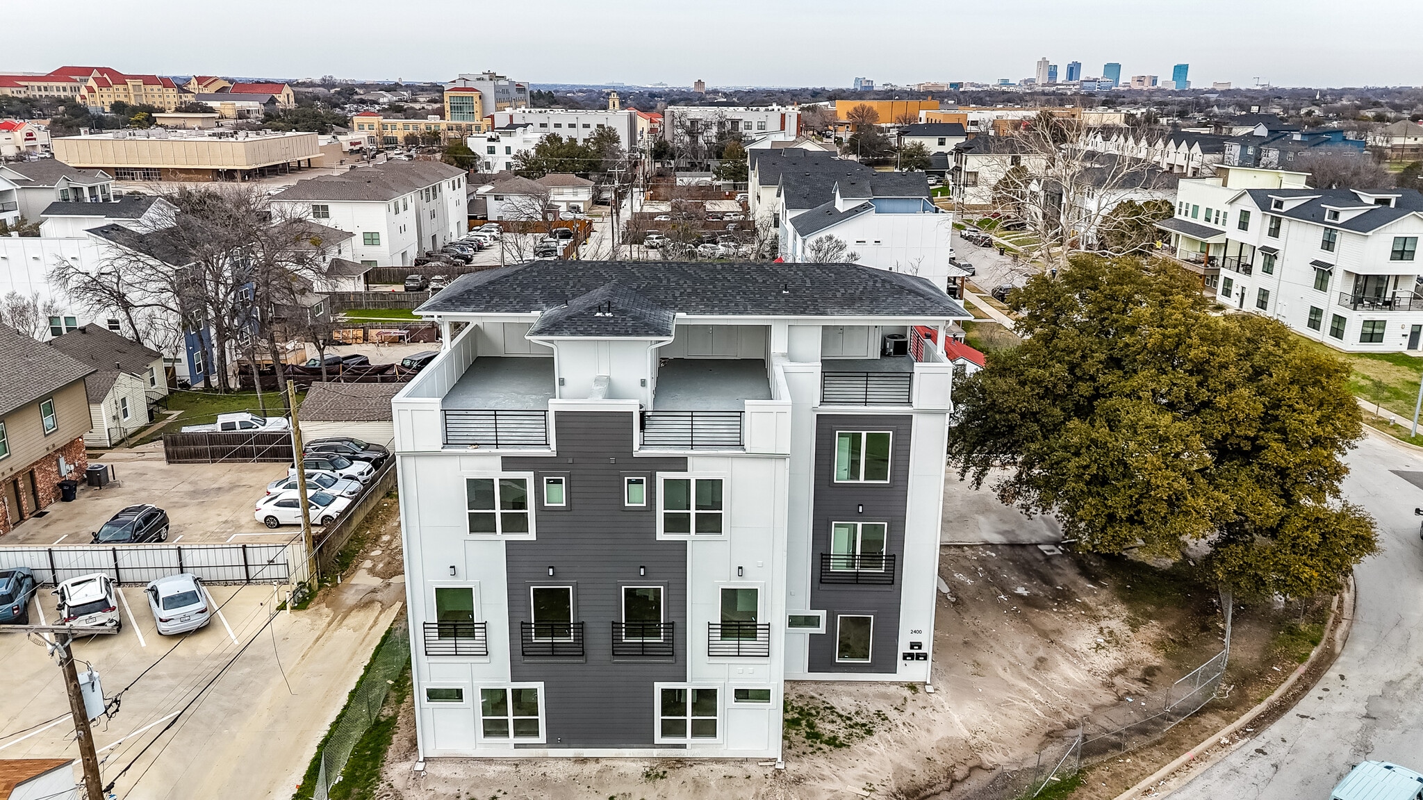 2400 Benbrook Dr, Fort Worth, TX for sale Primary Photo- Image 1 of 2