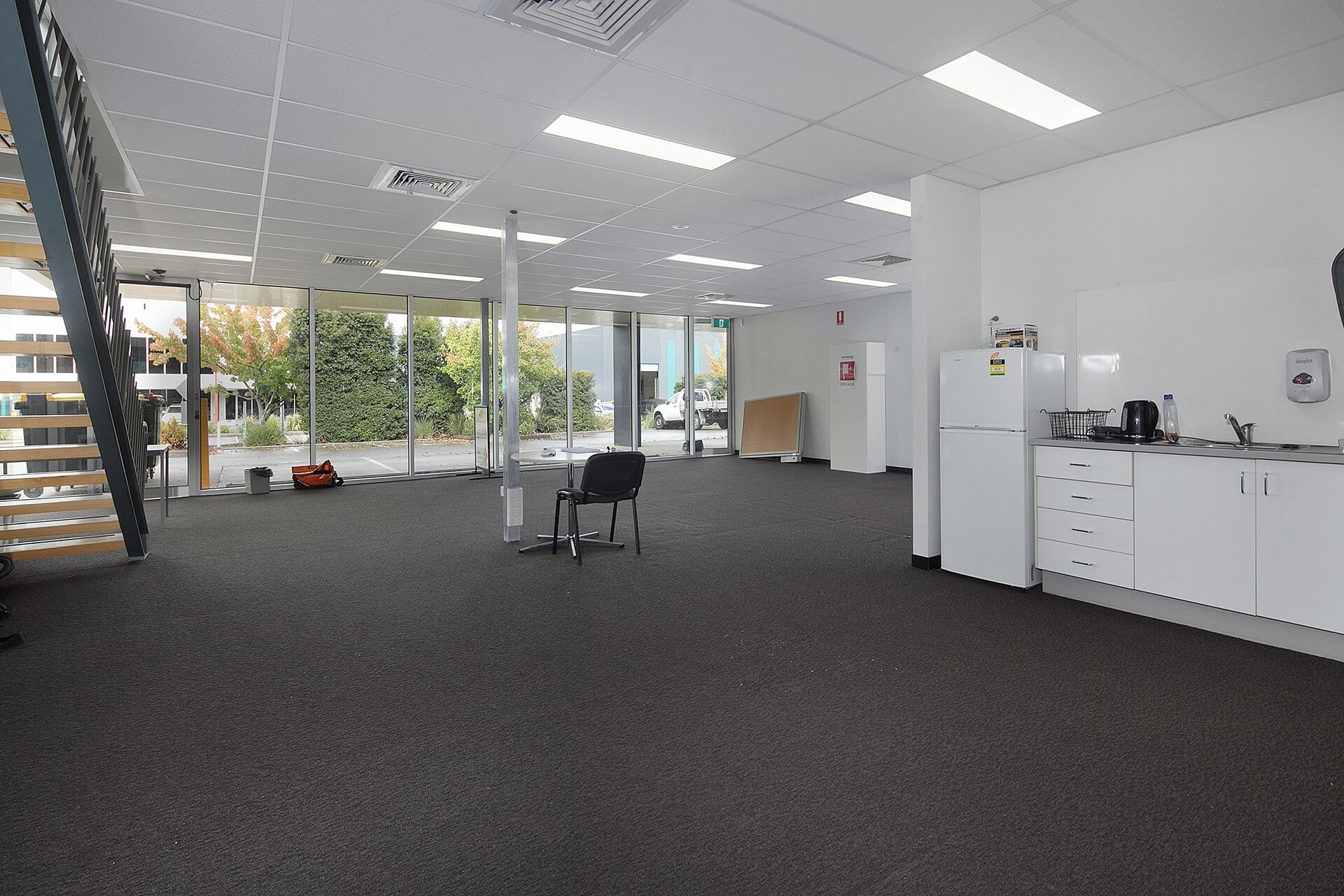 26 Corporate Bvd, Bayswater for lease Interior Photo- Image 1 of 5