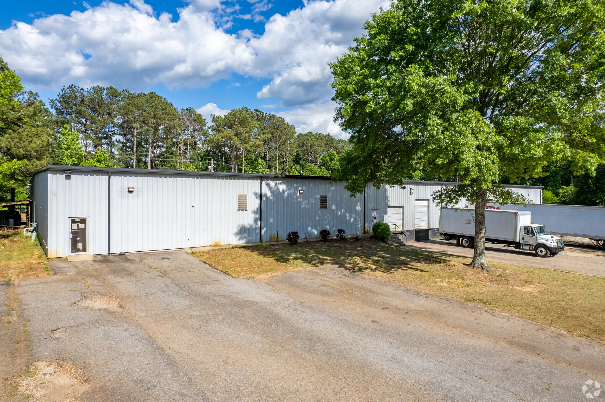 360 Commerce Blvd, Bogart, GA for sale Primary Photo- Image 1 of 35