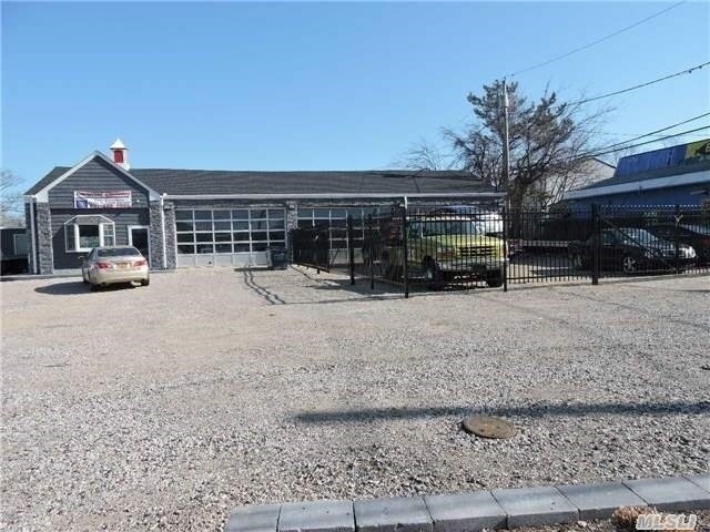 295 E Montauk Hwy, Lindenhurst, NY for sale Building Photo- Image 1 of 1