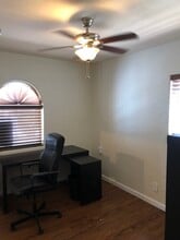 1137 W McDowell Rd, Phoenix, AZ for lease Interior Photo- Image 2 of 7