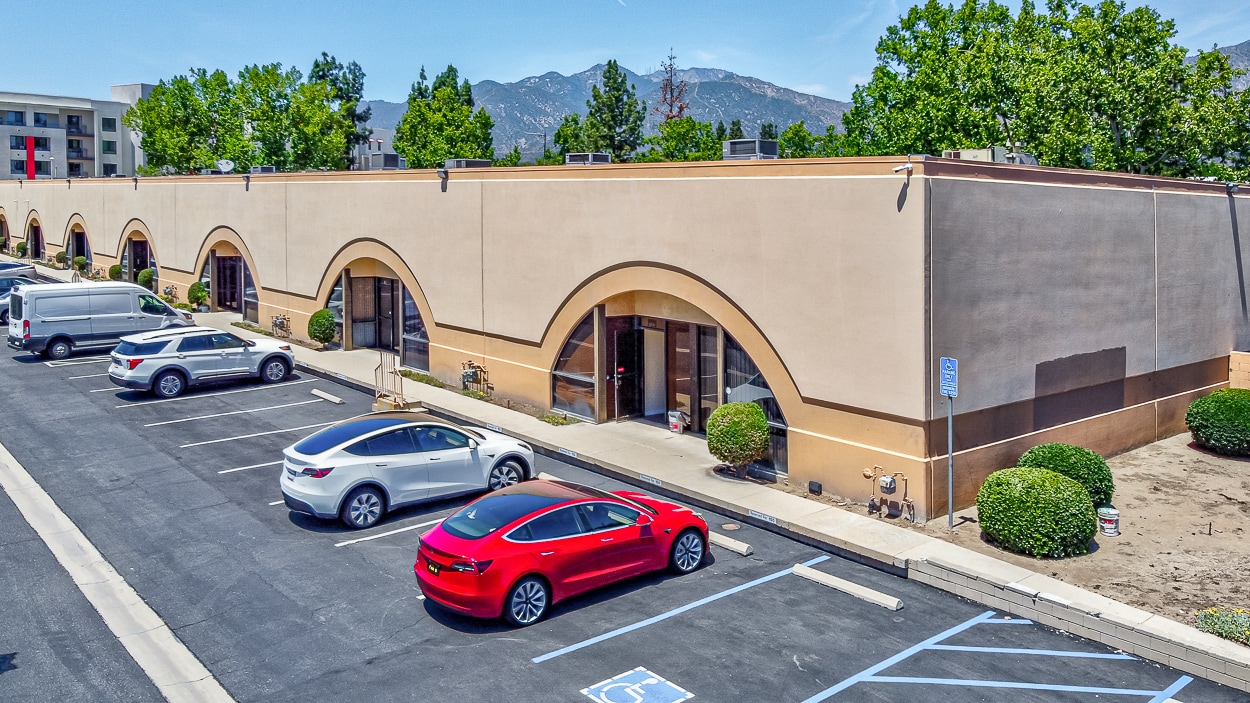 158 W Pomona Ave, Monrovia, CA for lease Primary Photo- Image 1 of 20