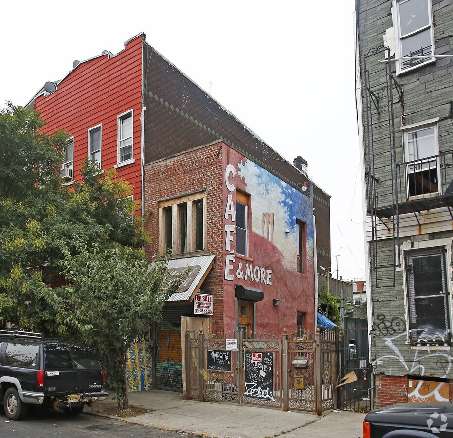 109 Troutman St, Brooklyn, NY 11206