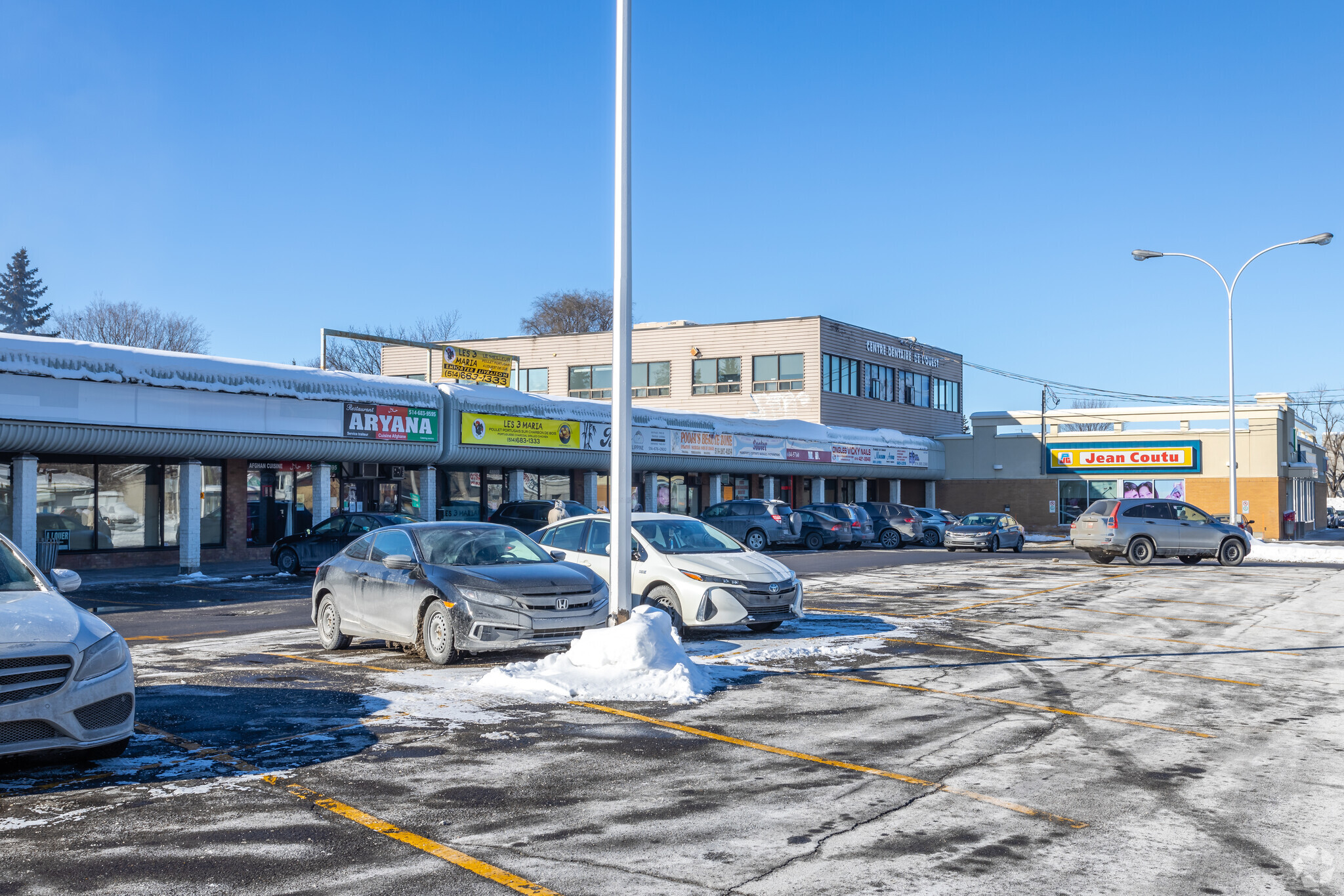 4892 Boul Des Sources, Dollard-des-Ormeaux, QC for sale Primary Photo- Image 1 of 1