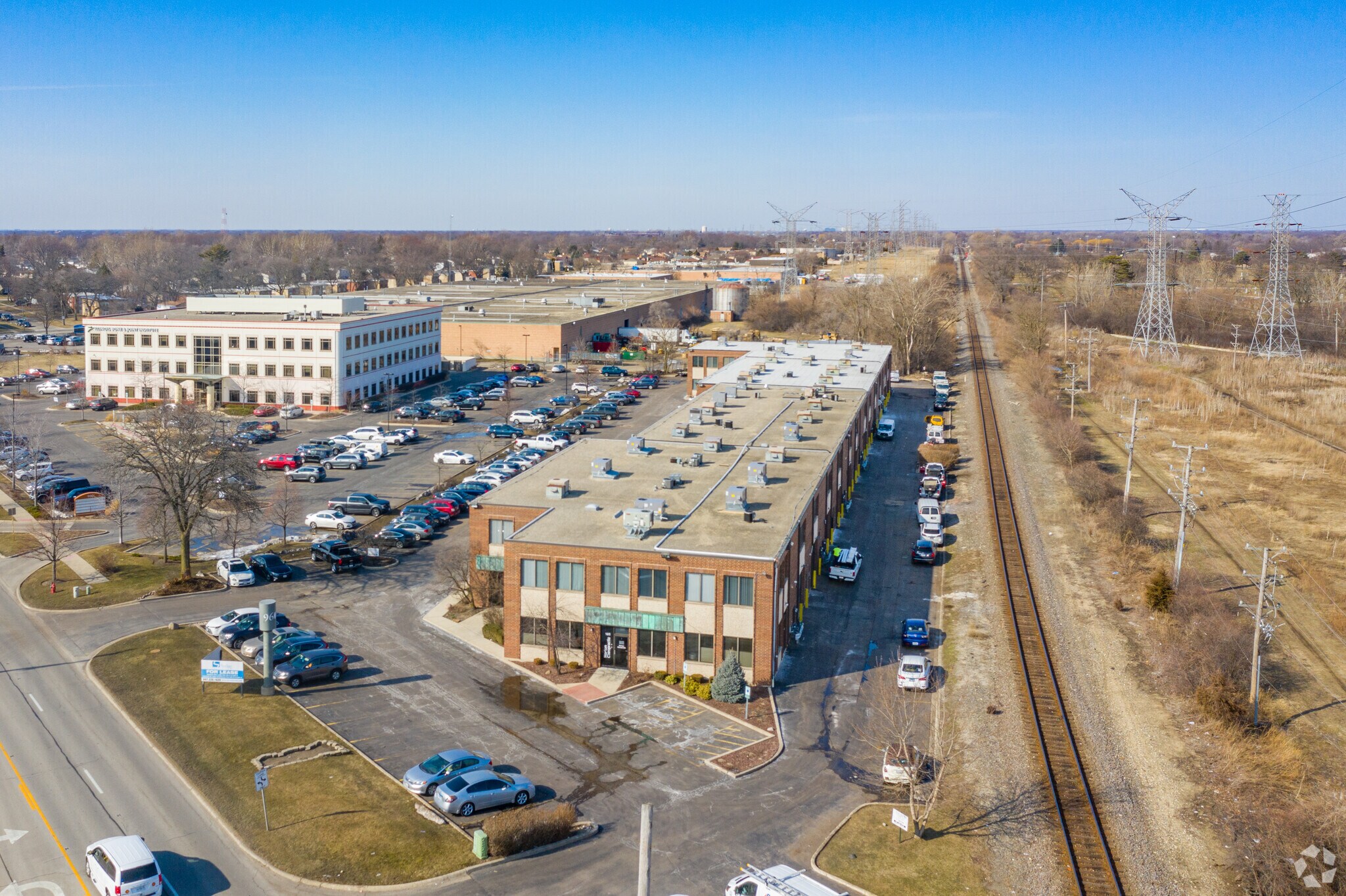 960 Rand Rd, Des Plaines, IL 60016 Randway Center