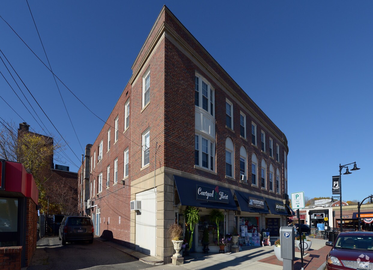 5 Eastern Ave, Dedham, MA 02026