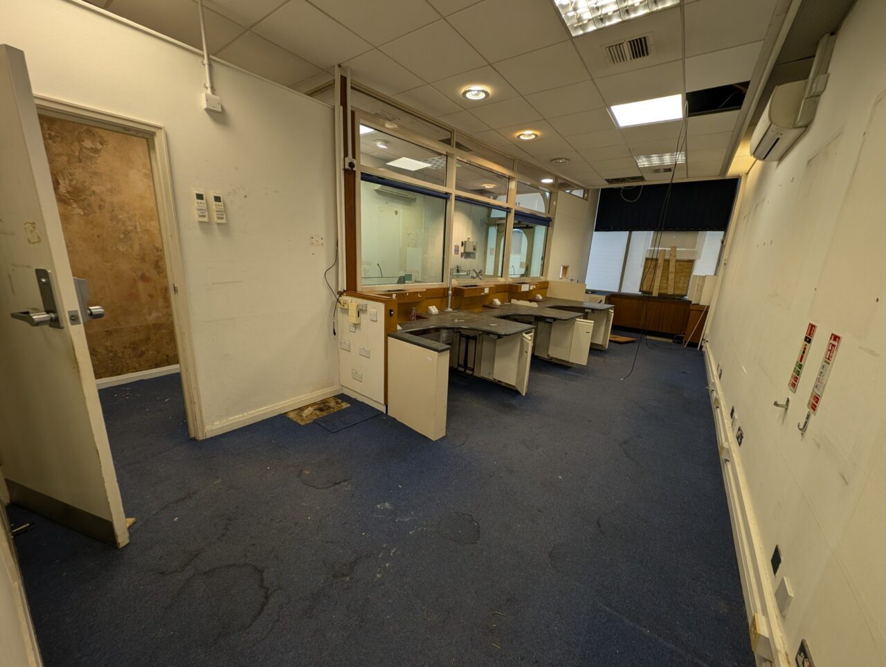 18 Broad St, Teddington for lease Interior Photo- Image 1 of 4
