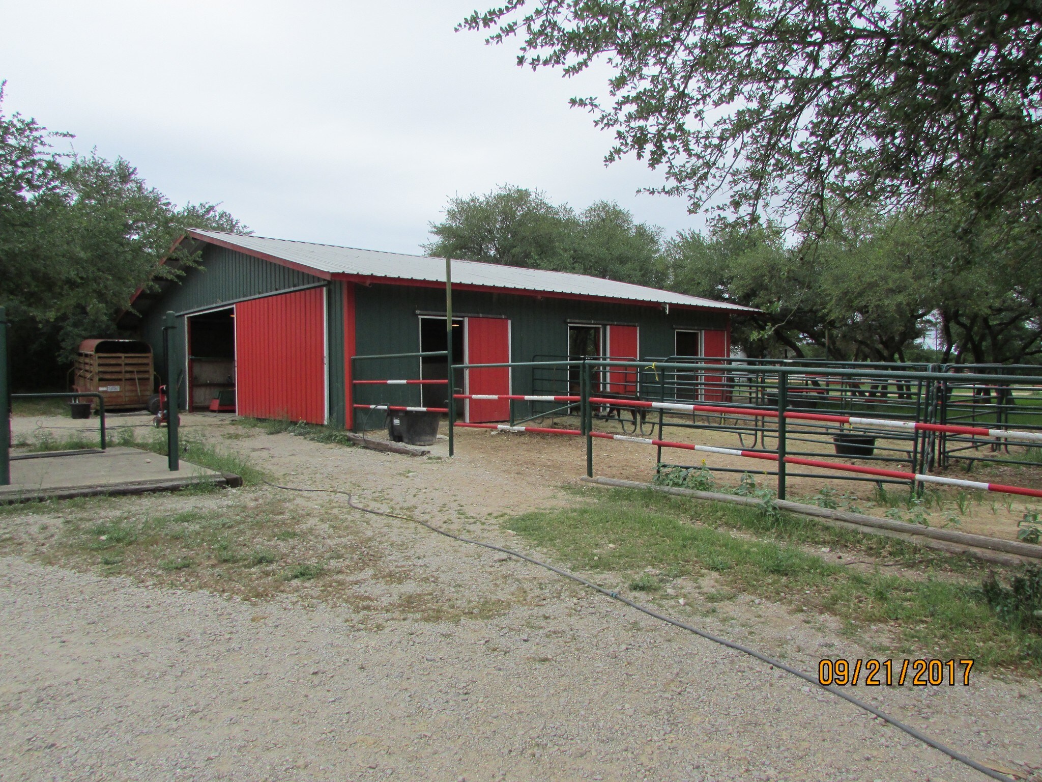 1791 Bell Springs Rd, Dripping Springs, TX for sale Primary Photo- Image 1 of 1