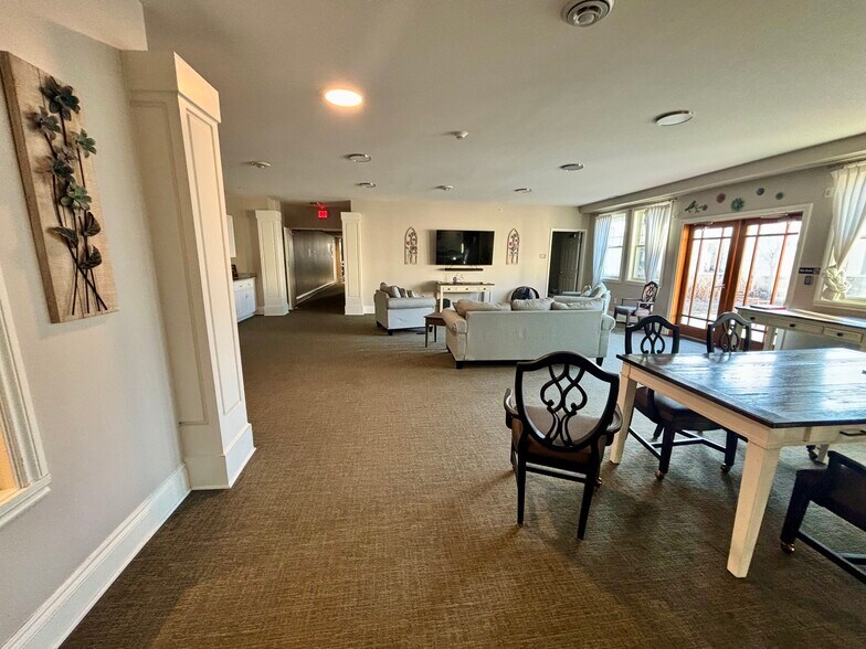 3451 Clarkston Rd, Lake Orion, MI for sale - Interior Photo - Image 3 of 14