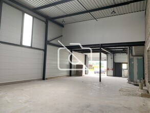 Flex in Lieusaint for lease Interior Photo- Image 1 of 3