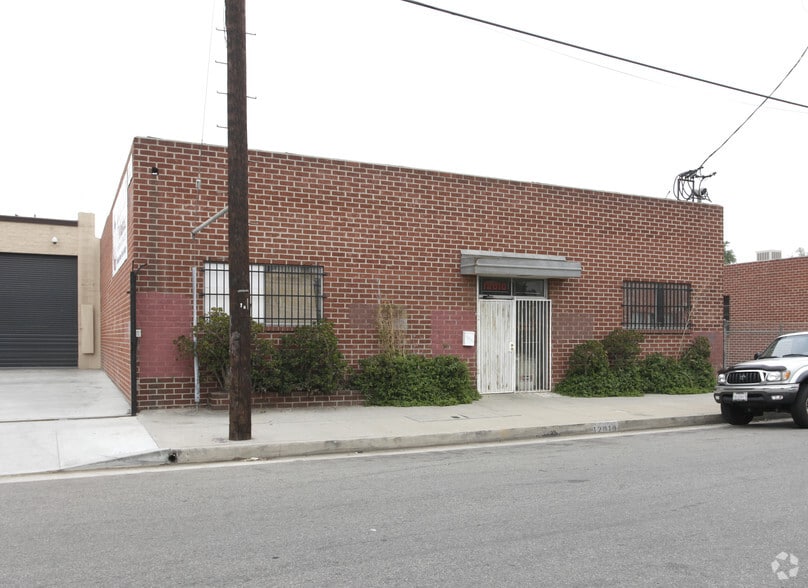 12010 Vose St, North Hollywood, CA 91605