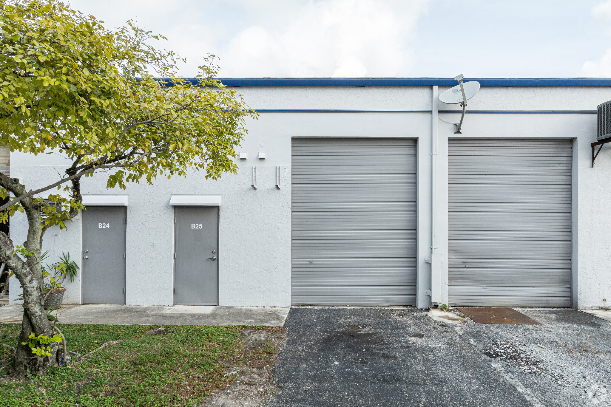 7544 W McNab Rd, North Lauderdale, FL for lease Building Photo- Image 1 of 6