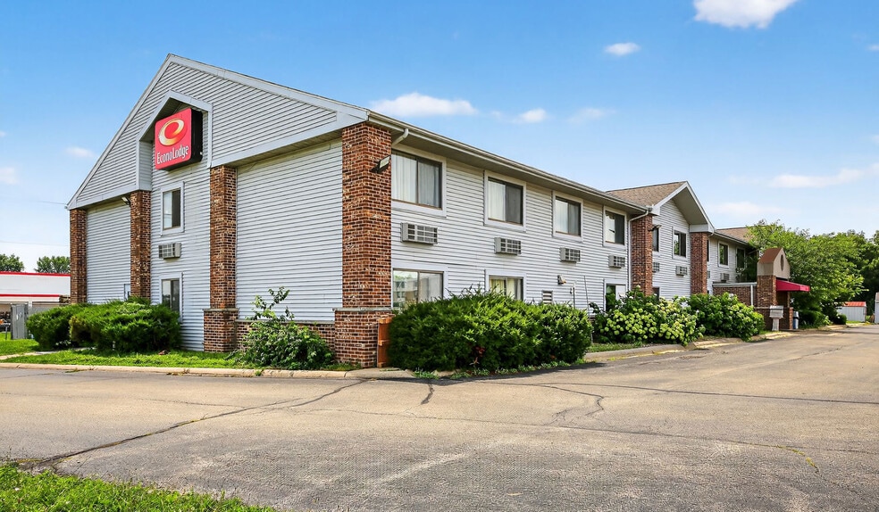 2200 N Main St, Princeton, IL for sale - Building Photo - Image 2 of 16