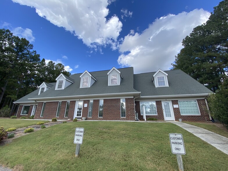 7647 Hwy 211, Pinehurst, NC for sale - Building Photo - Image 1 of 1