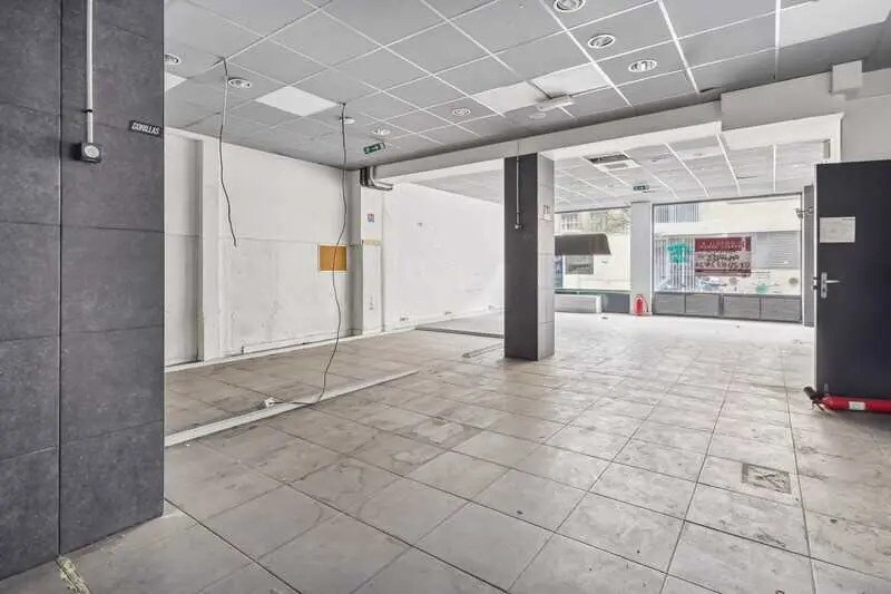 Vente Bureaux 93 m² à 379 m² - Photo 1