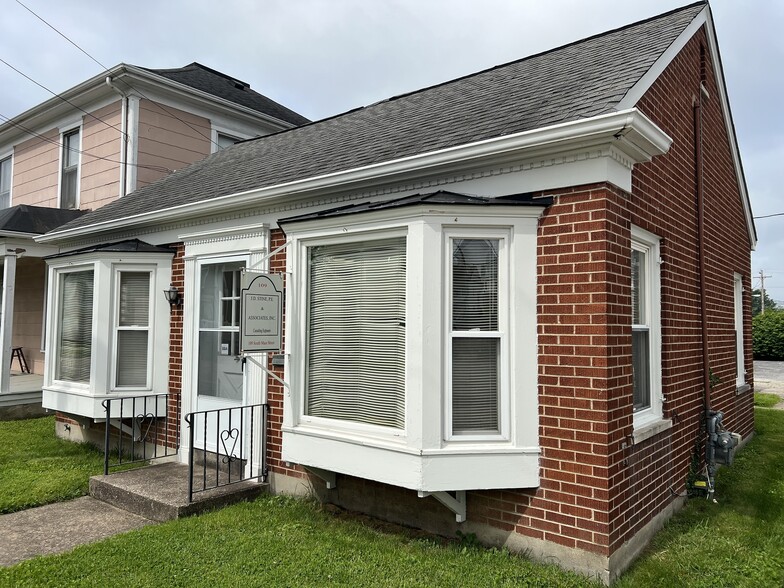 109 S Main St, Bethel, OH for lease - Building Photo - Image 2 of 18