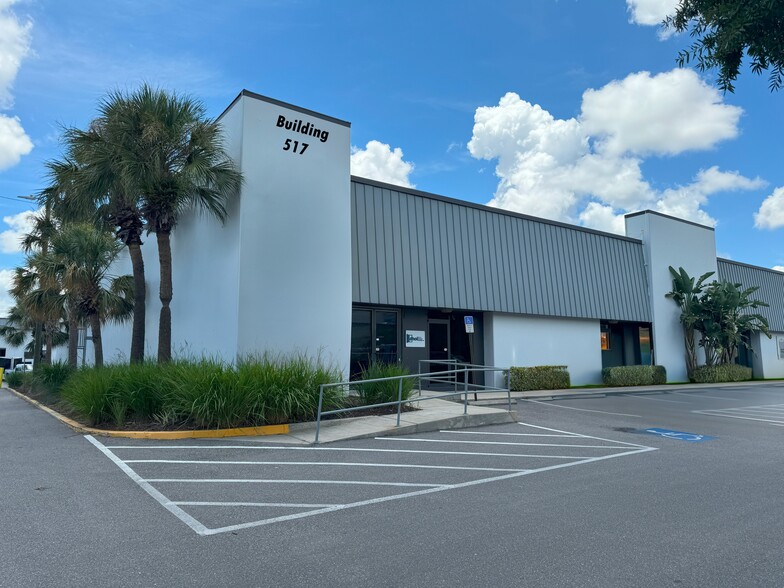 6050 Jet Port Industrial Blvd, Tampa, FL for lease - Building Photo - Image 2 of 14